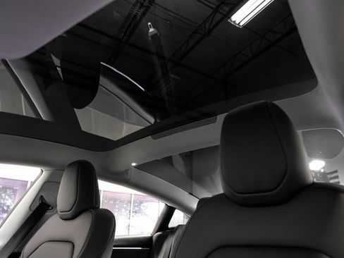 Used 2025 Tesla Model 3 Long Range image 6