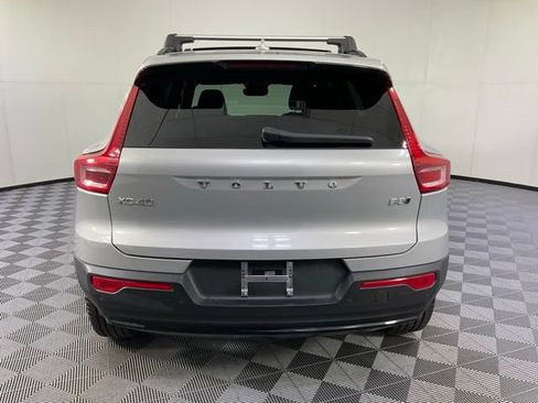 Certified 2023 Volvo XC40 B5 Ultimate w/ Protection Package Premier image 5