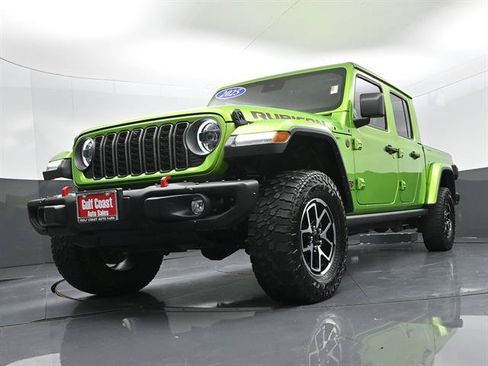 Used 2025 Jeep Gladiator Rubicon AWD/4WD image 28