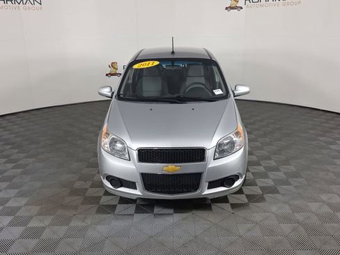 Used 2011 Chevrolet Aveo5 LT w/ LPO, Bodyside Molding Package image 42