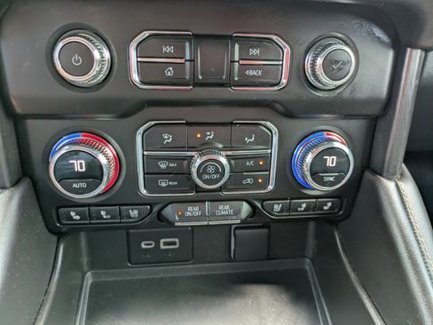 Used 2023 GMC Yukon AT4 w/ AT4 Premium Plus Package AWD/4WD image 25