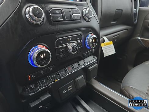 Used 2022 GMC Sierra 2500 Denali w/ Denali Ultimate Package image 22