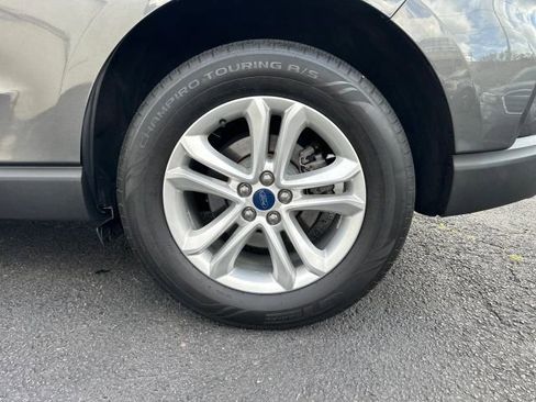 Used 2019 Ford Edge SEL w/ Equipment Group 201A image 37