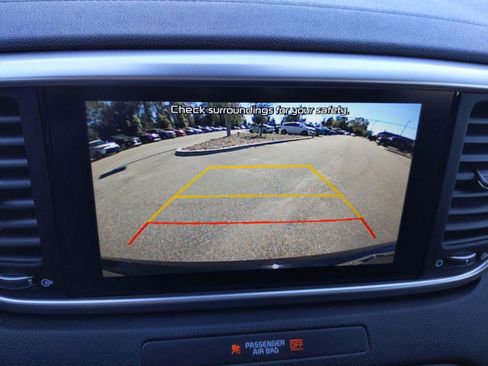 Certified 2021 Kia Sportage LX w/ LX Fwd Popular Package image 20