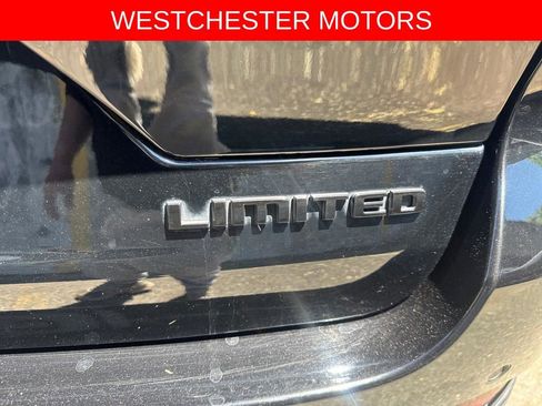 Used 2023 Jeep Grand Cherokee Limited w/ Luxury Tech Group II AWD/4WD image 5