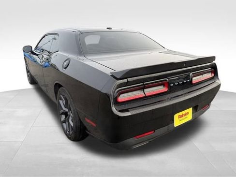 Used 2019 Dodge Challenger R/T w/ Driver Convenience Group image 7