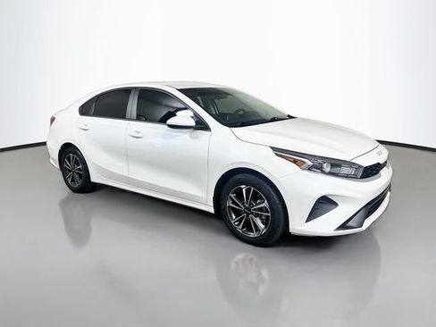 Used 2024 Kia Forte LXS FWD image 22
