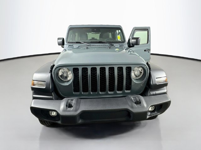 Used 2024 Jeep Wrangler Unlimited Sport AWD/4WD image 2