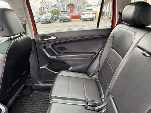 Used 2018 Volkswagen Tiguan SEL image 13