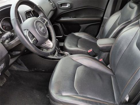 Used 2018 Jeep Compass Limited image 12