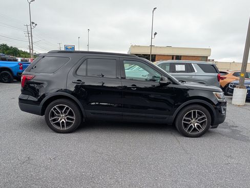 Used 2017 Ford Explorer Sport w/ Equipment Group 401A AWD/4WD image 6