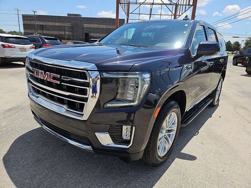 Used 2024 GMC Yukon SLT RWD image 1