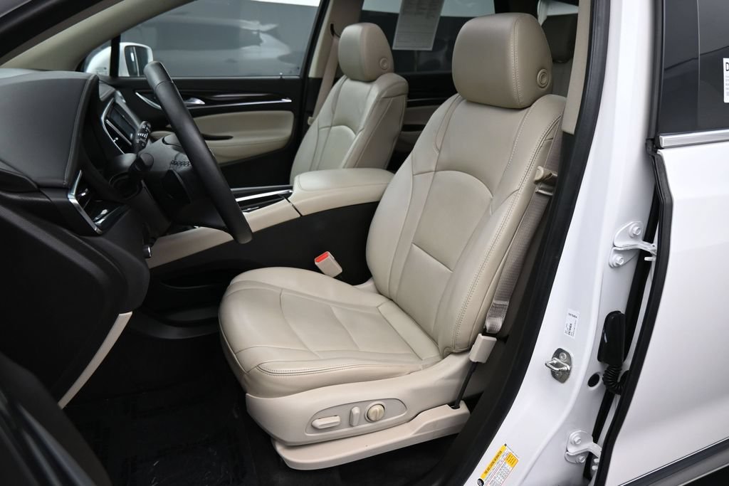 Used 2018 Buick Enclave Premium w/ Experience Buick Package FWD image 16