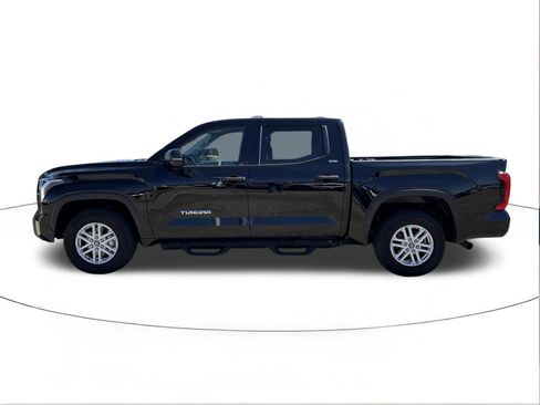 Used 2024 Toyota Tundra SR5 w/ SR5 Convenience Package image 6