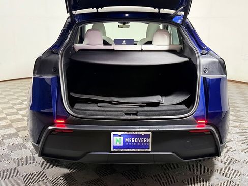Used 2026 Tesla Model Y 2WD image 6