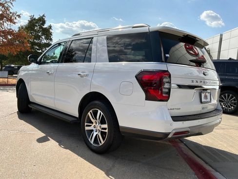 Used 2024 Ford Expedition Limited RWD image 8