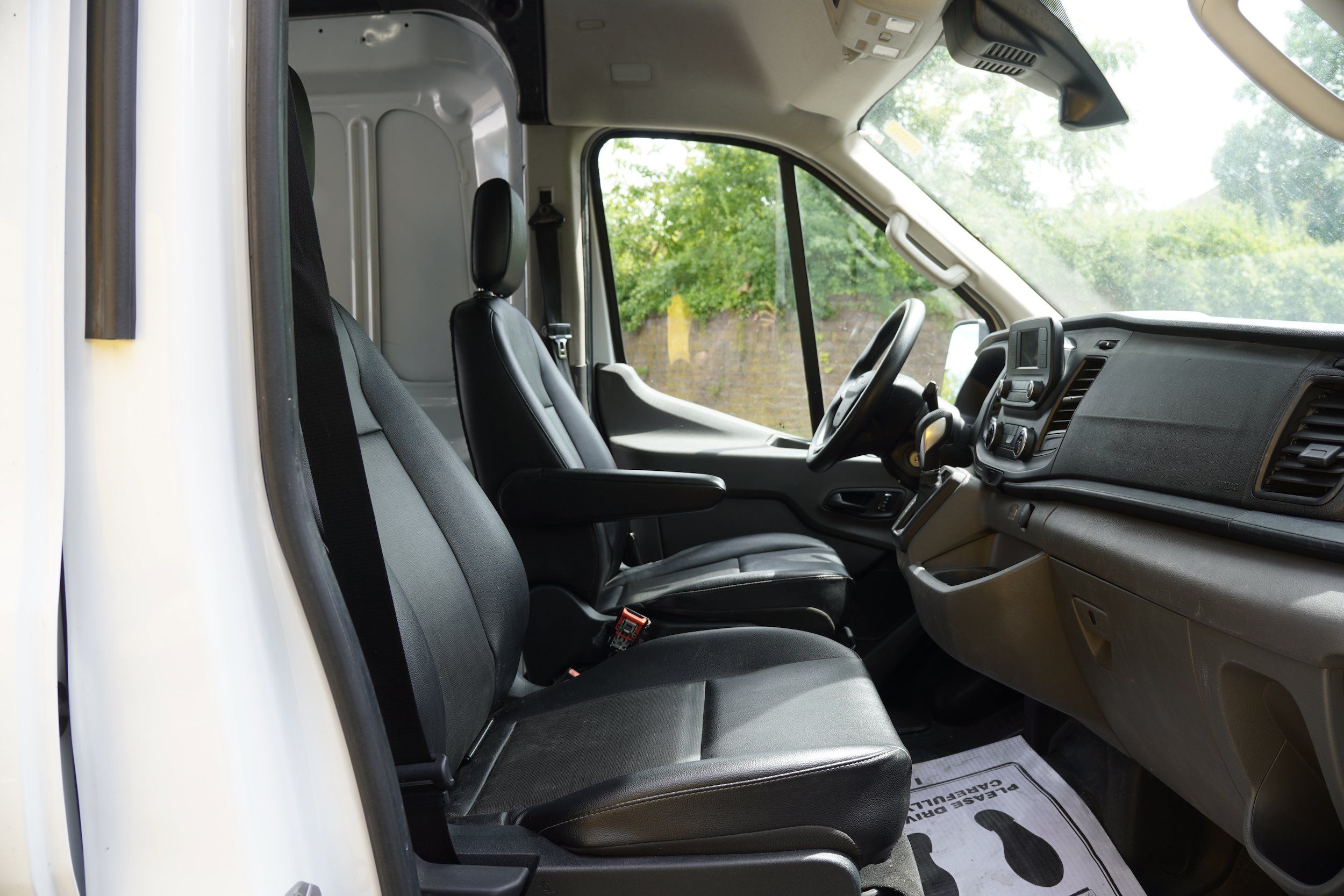 Used 2023 Ford Transit 250 Medium Roof AWD image 28