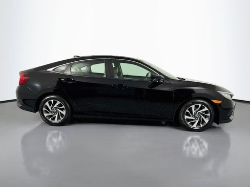 Certified 2017 Honda Civic EX image 4