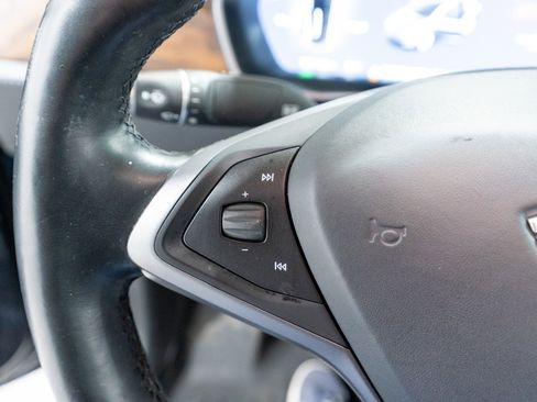 Used 2020 Tesla Model X Long Range image 25