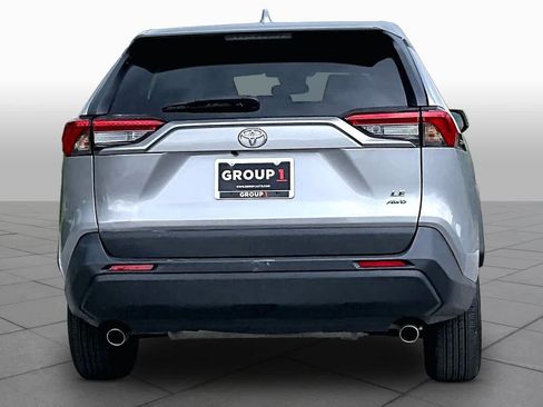 Used 2023 Toyota RAV4 LE AWD/4WD image 5