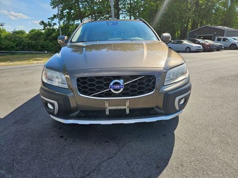 Used 2016 Volvo XC70 T5 Premier w/ Proximity Package AWD/4WD image 2