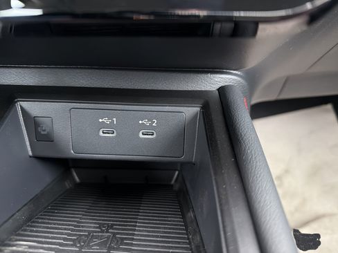 New 2026 Nissan Kicks SR w/ Cold Weather Package FWD image 20