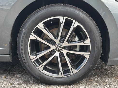 Used 2024 Volkswagen Jetta Sport image 24