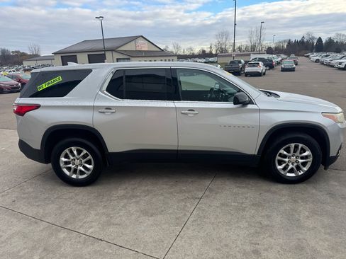 Used 2018 Chevrolet Traverse LS image 4