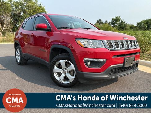 Used 2019 Jeep Compass Latitude w/ Cold Weather Group AWD/4WD image 1