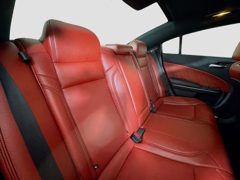 Used 2019 Dodge Charger GT image 25