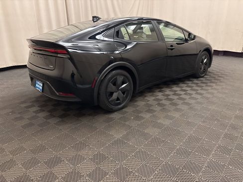 Used 2023 Toyota Prius Limited image 5