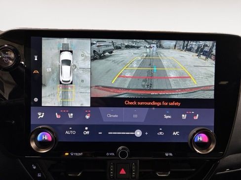 Used 2025 Lexus NX 300h AWD w/ Luxury Package image 19