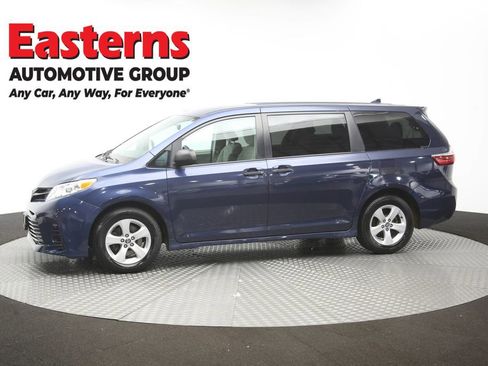 Used 2019 Toyota Sienna L FWD image 57