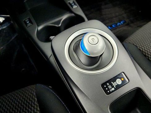 Used 2014 Nissan Leaf S w/ Charge Package FWD image 16