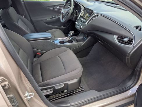 Used 2023 Chevrolet Malibu LT w/ Driver Confidence Package FWD image 30