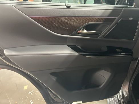 Used 2023 Lexus LX 600 4WD w/ Ultra Luxury Package image 21