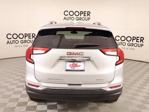 Used 2022 GMC Terrain SLT AWD/4WD image 21
