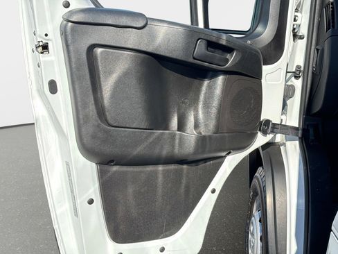 Used 2023 RAM ProMaster 2500 image 15