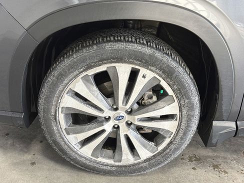 Used 2019 Subaru Ascent Limited w/ Popular Package #2 image 9