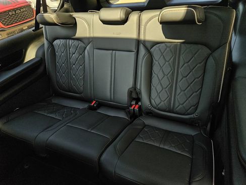 New 2026 Jeep Grand Wagoneer L Summit AWD/4WD image 15