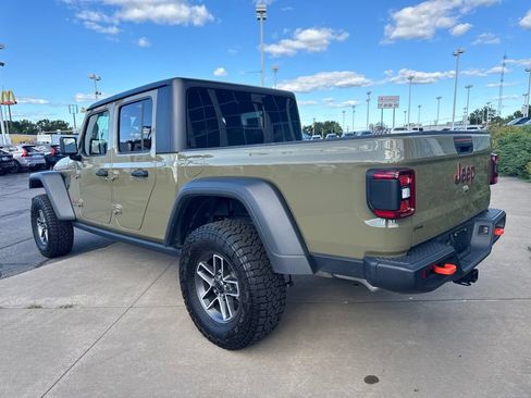 Used 2026 Jeep Gladiator Mojave AWD/4WD image 7