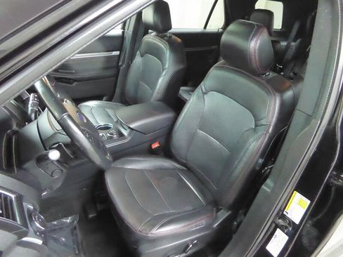 Used 2016 Ford Explorer Sport w/ Equipment Group 401A image 21