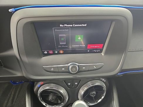 Used 2020 Chevrolet Camaro LT image 18