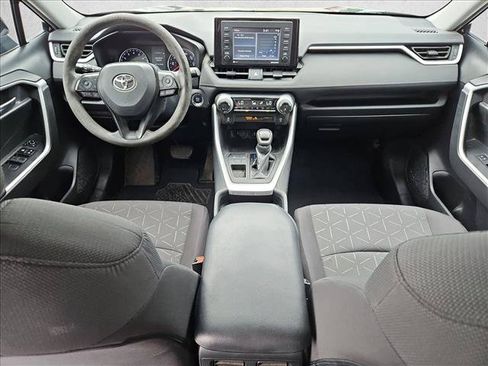 Used 2021 Toyota RAV4 XLE w/ Convenience Package FWD image 15