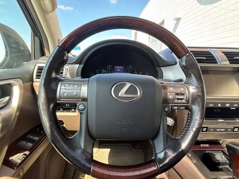 Used 2017 Lexus GX 460 Luxury AWD/4WD image 20