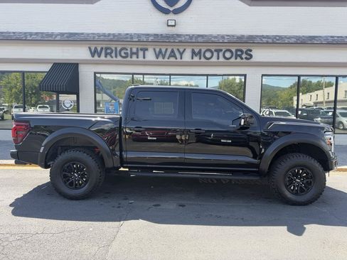Used 2025 Ford F150 Raptor AWD/4WD image 2