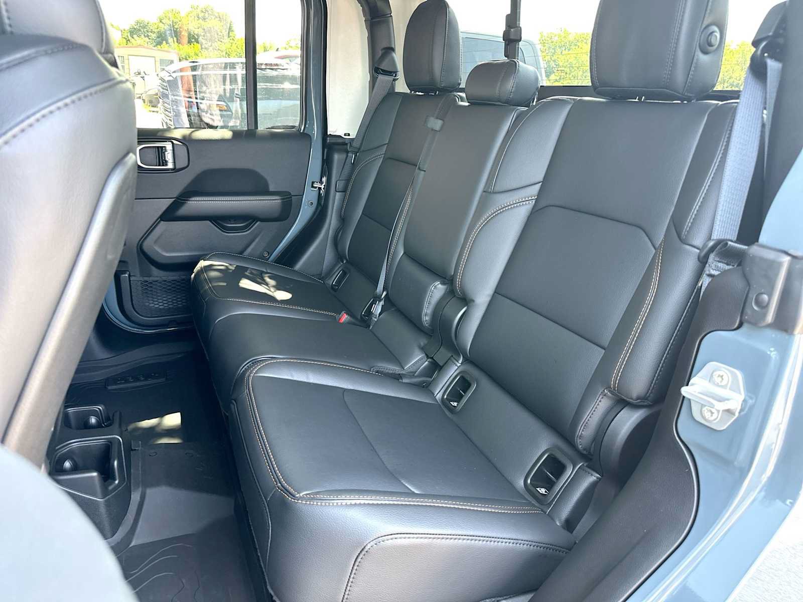 New 2026 Jeep Gladiator Sport AWD/4WD image 23