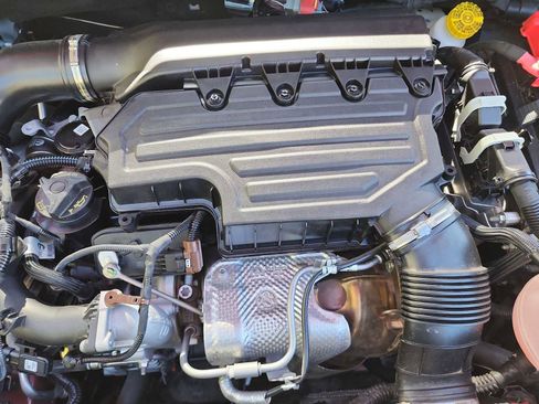 Used 2023 Jeep Renegade Trailhawk w/ Sun/Sound Group image 13