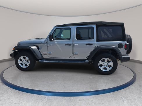 Used 2021 Jeep Wrangler Unlimited Sport AWD/4WD image 8