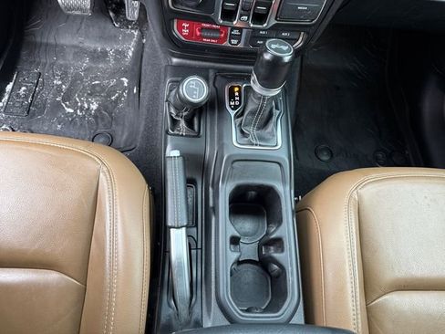 Used 2021 Jeep Wrangler Unlimited Rubicon w/ LED Lighting Group image 18